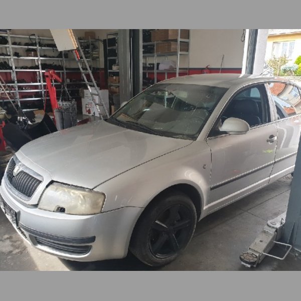 SKODA SUPERB 1 NAHRADNI DILY 1.9 2.0 2.5 tdi 1.8 2.8 i